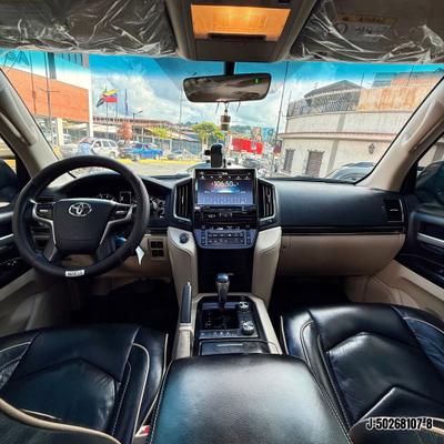 Toyota Land Cruiser 2020