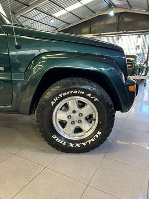 Jeep Cherokee 2004