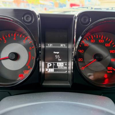 Suzuki Jimny 2025
