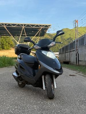 Suzuki HJ 2014