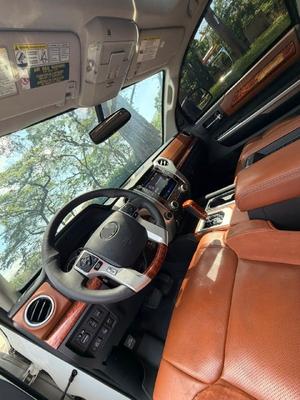 Toyota Tundra 2015