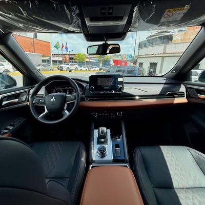Mitsubishi Outlander 2025