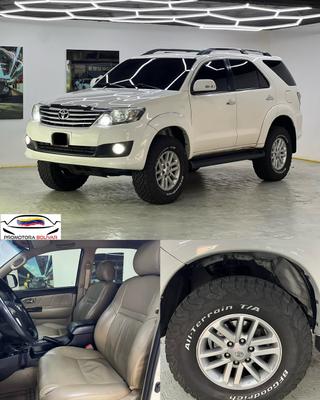 Toyota Fortuner 2015