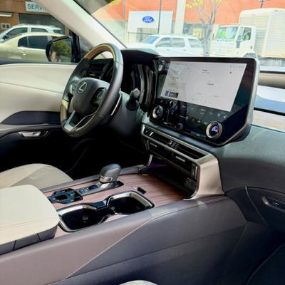 Lexus RX 2025