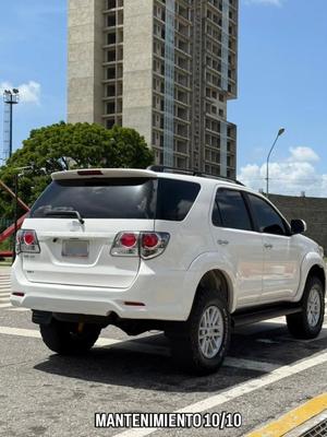 Toyota Fortuner 2015