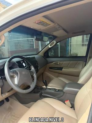 Toyota Fortuner 2013