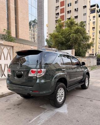 Toyota Fortuner 2013