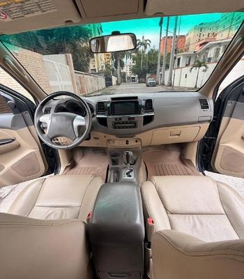 Toyota Fortuner 2013