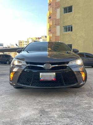 Toyota Camry 2016