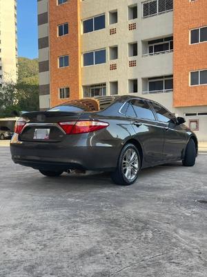 Toyota Camry 2016