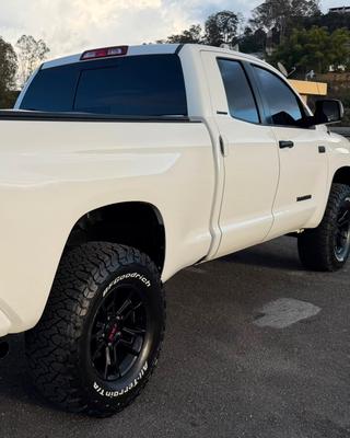 Toyota Tundra 2016