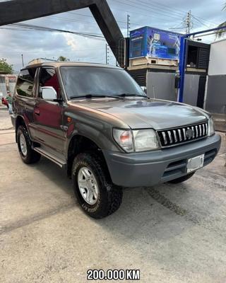 Toyota Meru 2007