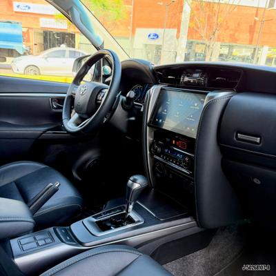 Toyota Fortuner 2023