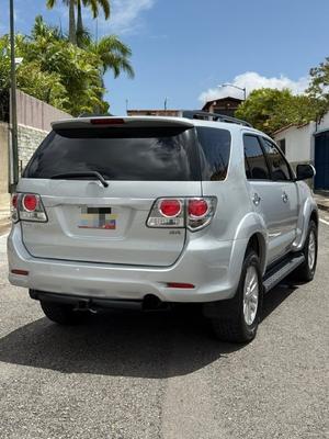 Toyota Fortuner 2017