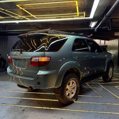 Toyota Fortuner 2010