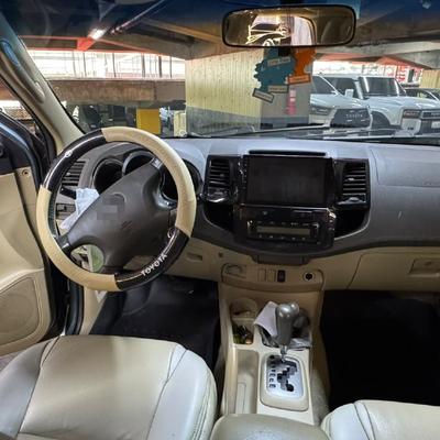 Toyota Fortuner 2010