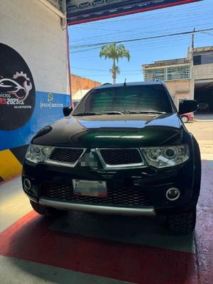 Mitsubishi Montero Sport 2014
