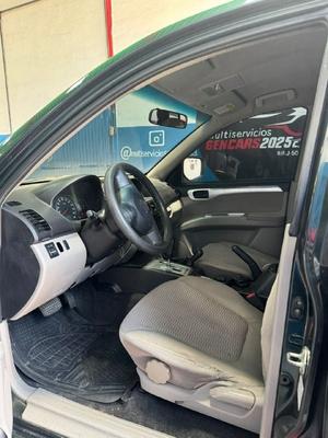 Mitsubishi Montero Sport 2014