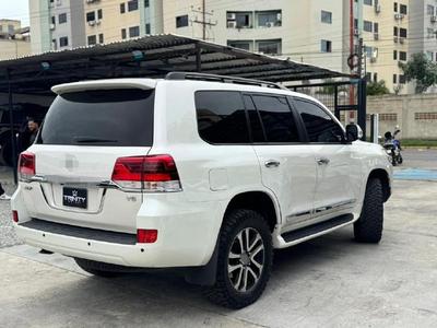 Toyota Land Cruiser 2016