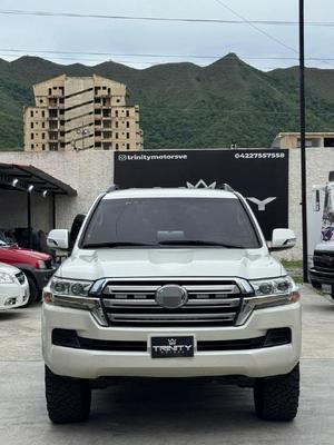 Toyota Land Cruiser 2016