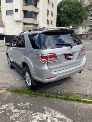Toyota Fortuner 2013