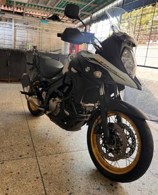 Suzuki V-Strom 650 2024