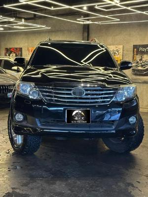 Toyota Fortuner 2013