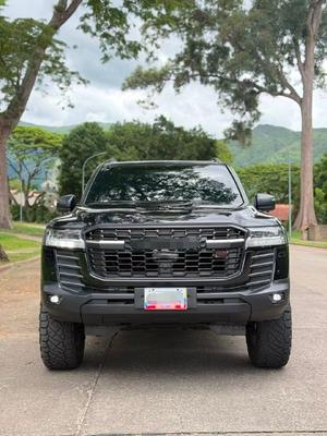Toyota Land Cruiser 300 GR Sport 2023