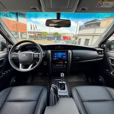 Toyota Fortuner 2025