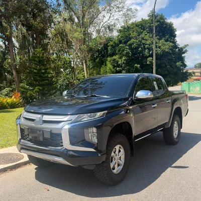 Mitsubishi L200 2021