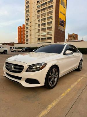 Mercedes-Benz C300 2016