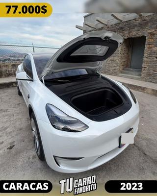 Tesla Model Y 2023