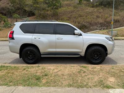 Toyota Prado 2022