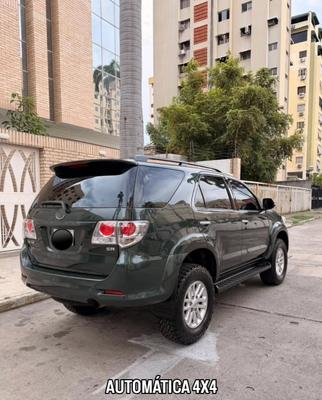 Toyota Fortuner 2013