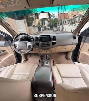 Toyota Fortuner 2013
