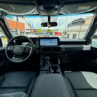 Toyota Land Cruiser Prado 2024