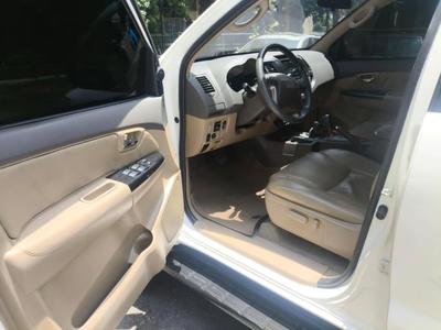 Toyota Fortuner 2012