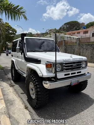 Toyota Land Cruiser 2009