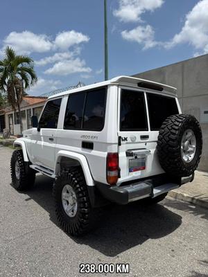 Toyota Land Cruiser 2009