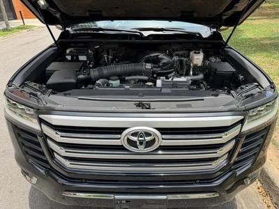 Toyota Land Cruiser 300 2024