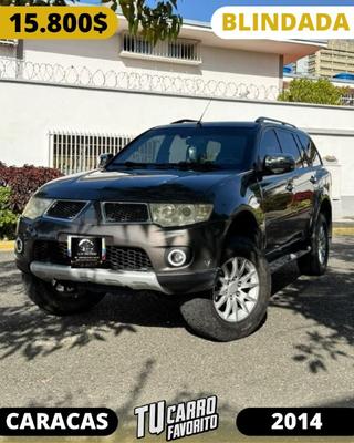 Mitsubishi Montero 2014