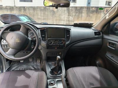 Mitsubishi L200 2021