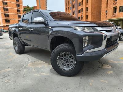 Mitsubishi L200 2021