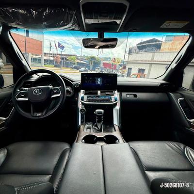 Toyota Land Cruiser 2023