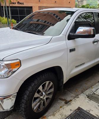 Toyota Tundra 2015