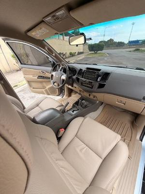 Toyota Fortuner 2014