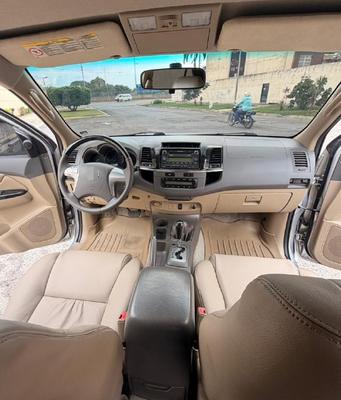 Toyota Fortuner 2014