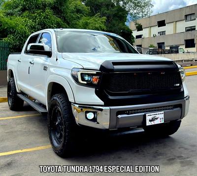 Toyota Tundra 2016