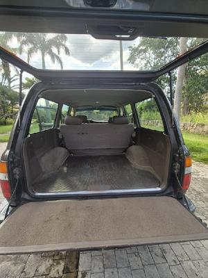 Toyota Land Cruiser 2005