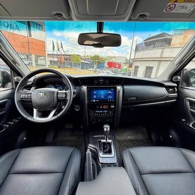 Toyota Fortuner 2025